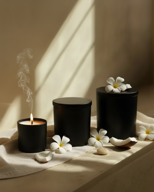 Solaris Blanc | Handgegossen aus 100% Sojawachs | Tropisches Paradies | Artisanflame